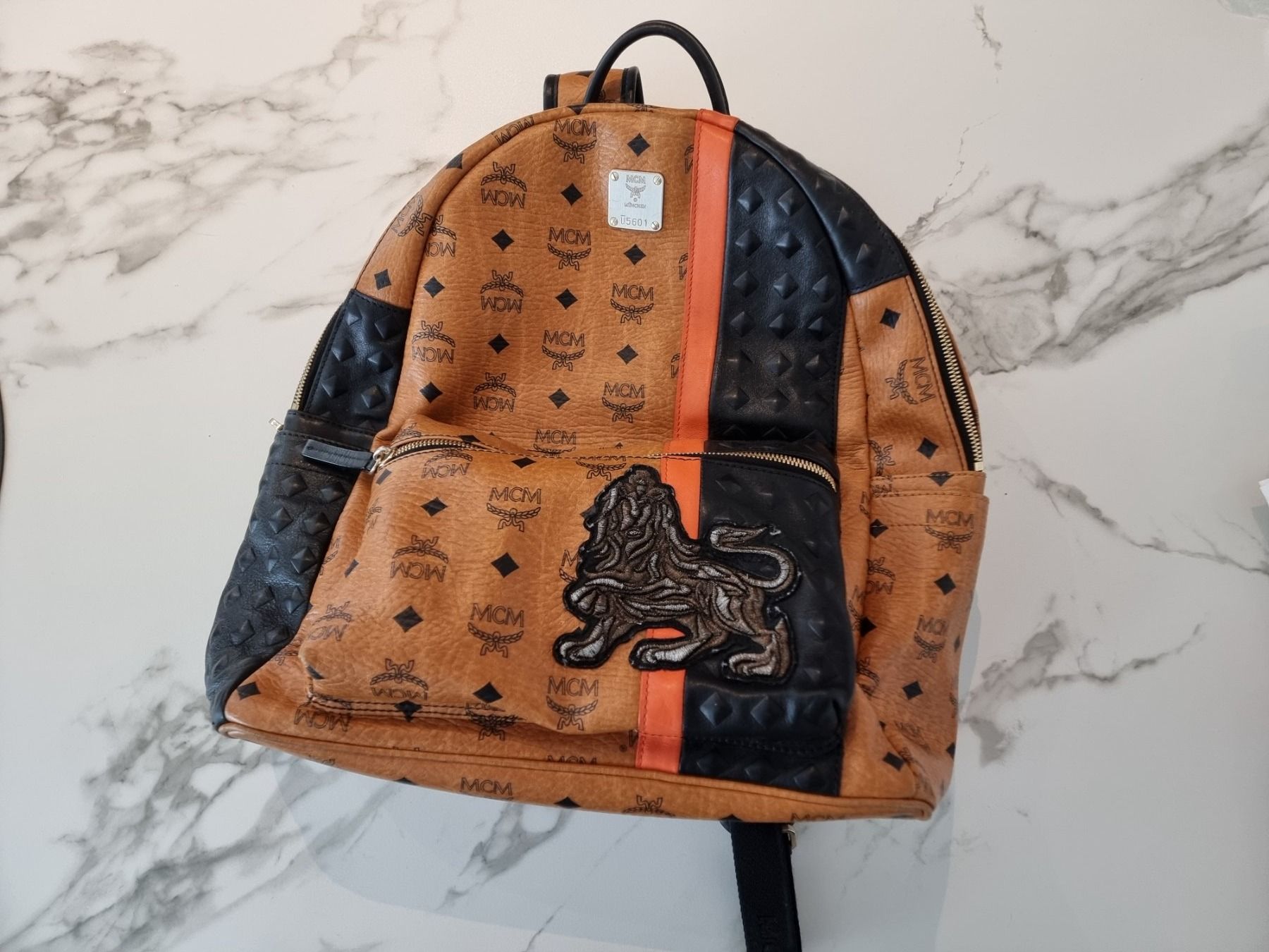 Mcm Zaini: MCM «Lion» Special Edition Backpack (Medium) – Usato da Zürich venduto da TrueTrade