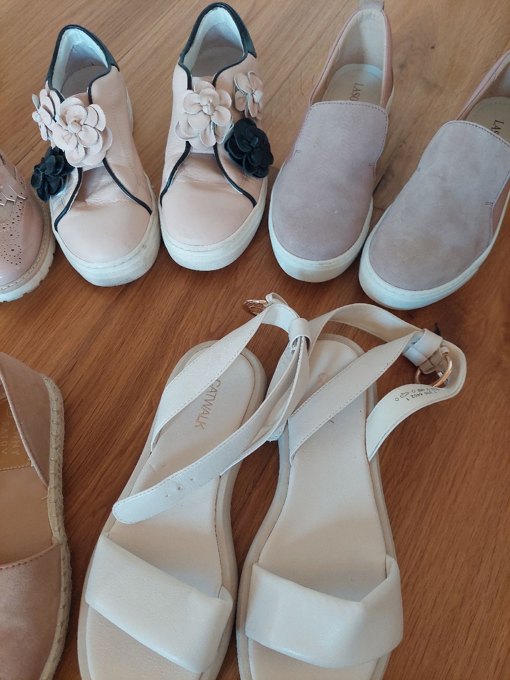 Scarpe da donna: Schuhpaket, Gr. 37/38 – Usato da Schenkon venduto da rausausdemhaus 2