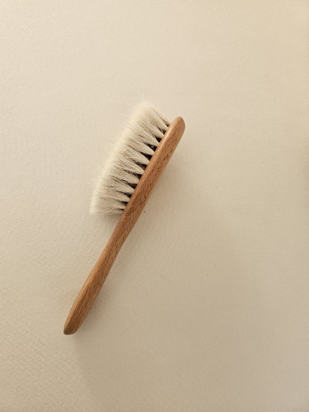 Altro per la cura dei capelli: New Born: Babyhaarbürste – Usato da Zürich venduto da Lejahan77 1
