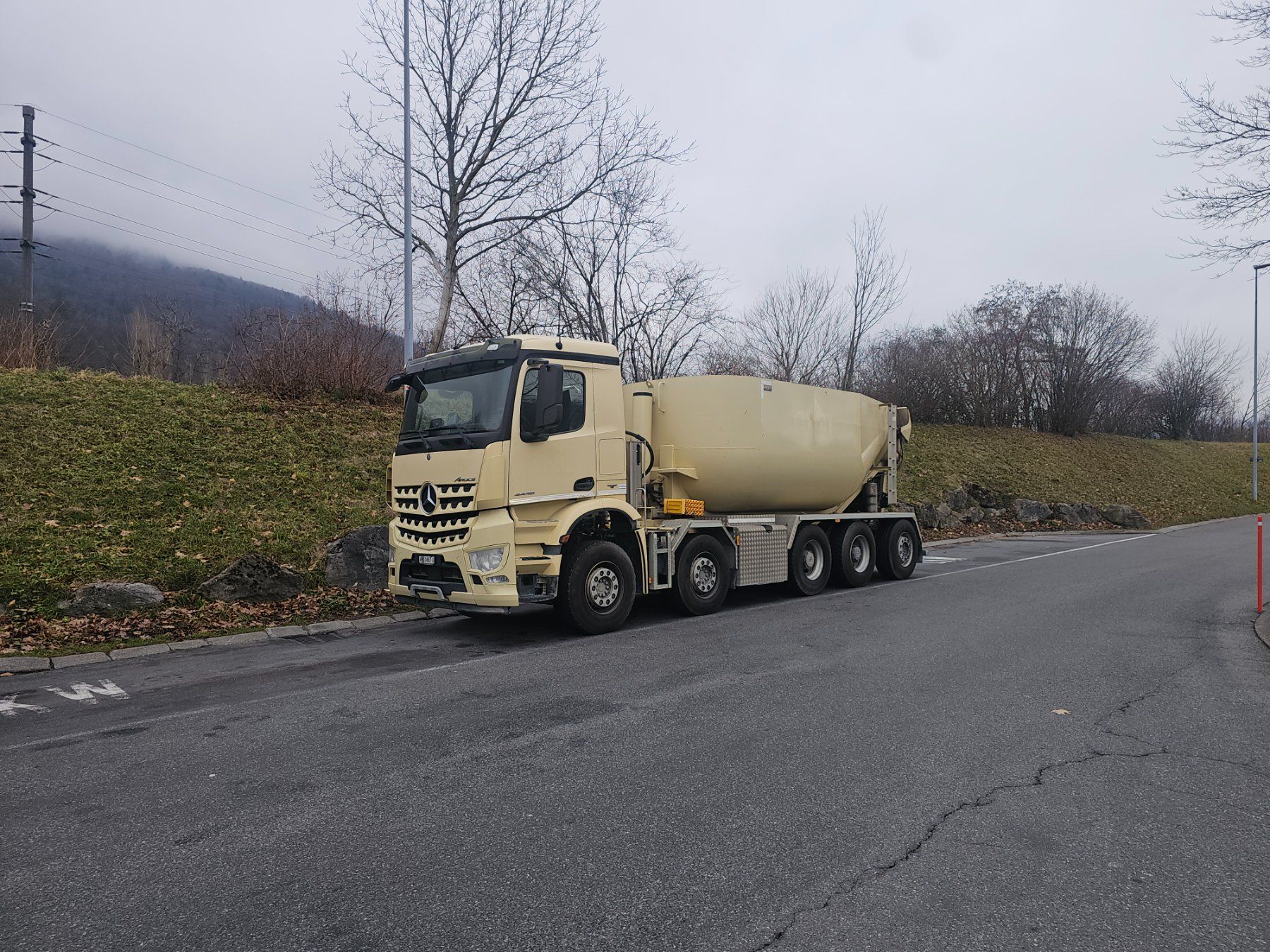 Mercedes-Benz Autocarri: Mercedes 4448 Silo Arocs – Usato da Wettingen venduto da Kwent 2