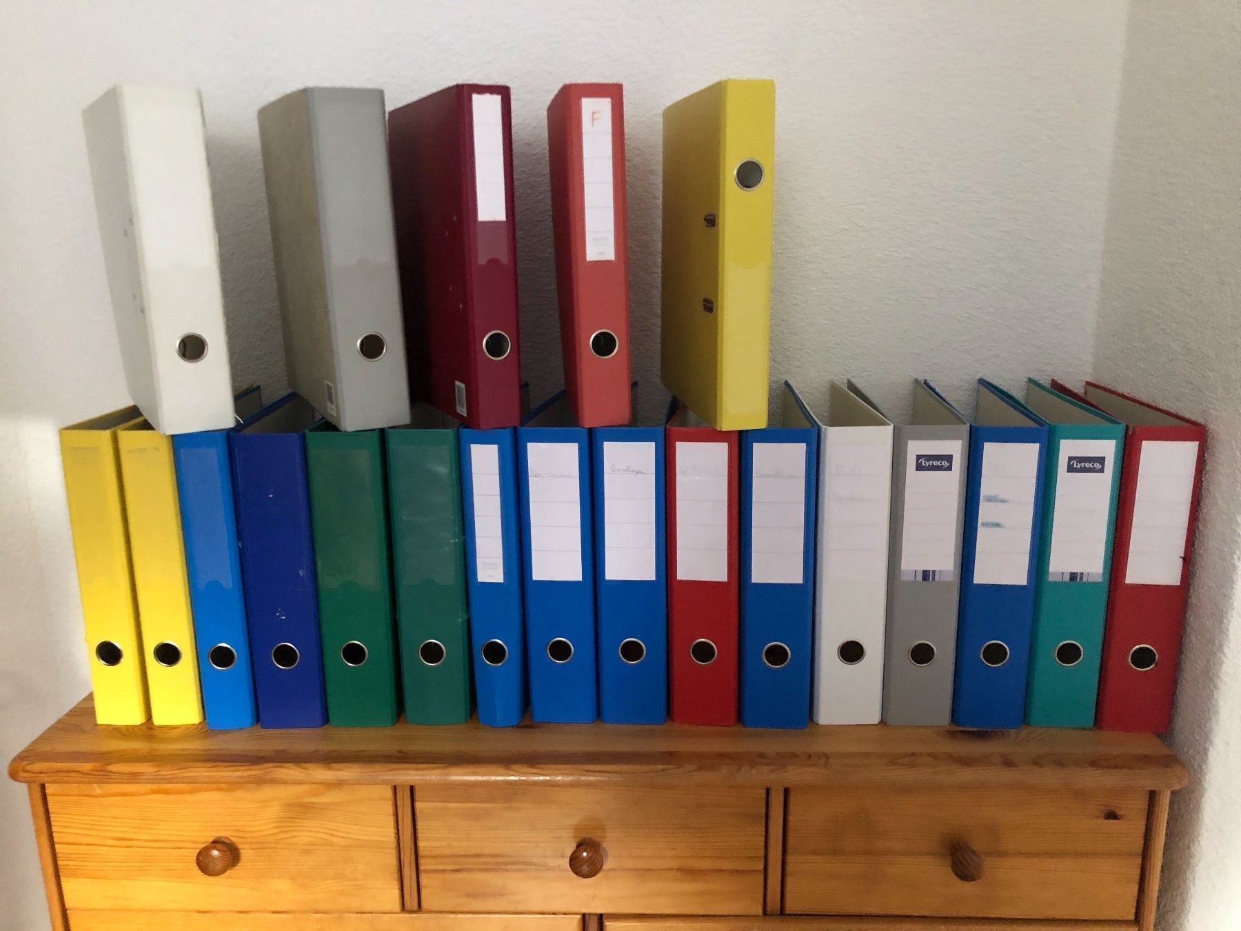 Raccoglitori: 21x Ordner – Usato da Schlieren venduto da Flower5