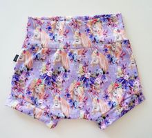 Kurze Hose mit Einhorn 116/122 - NEU