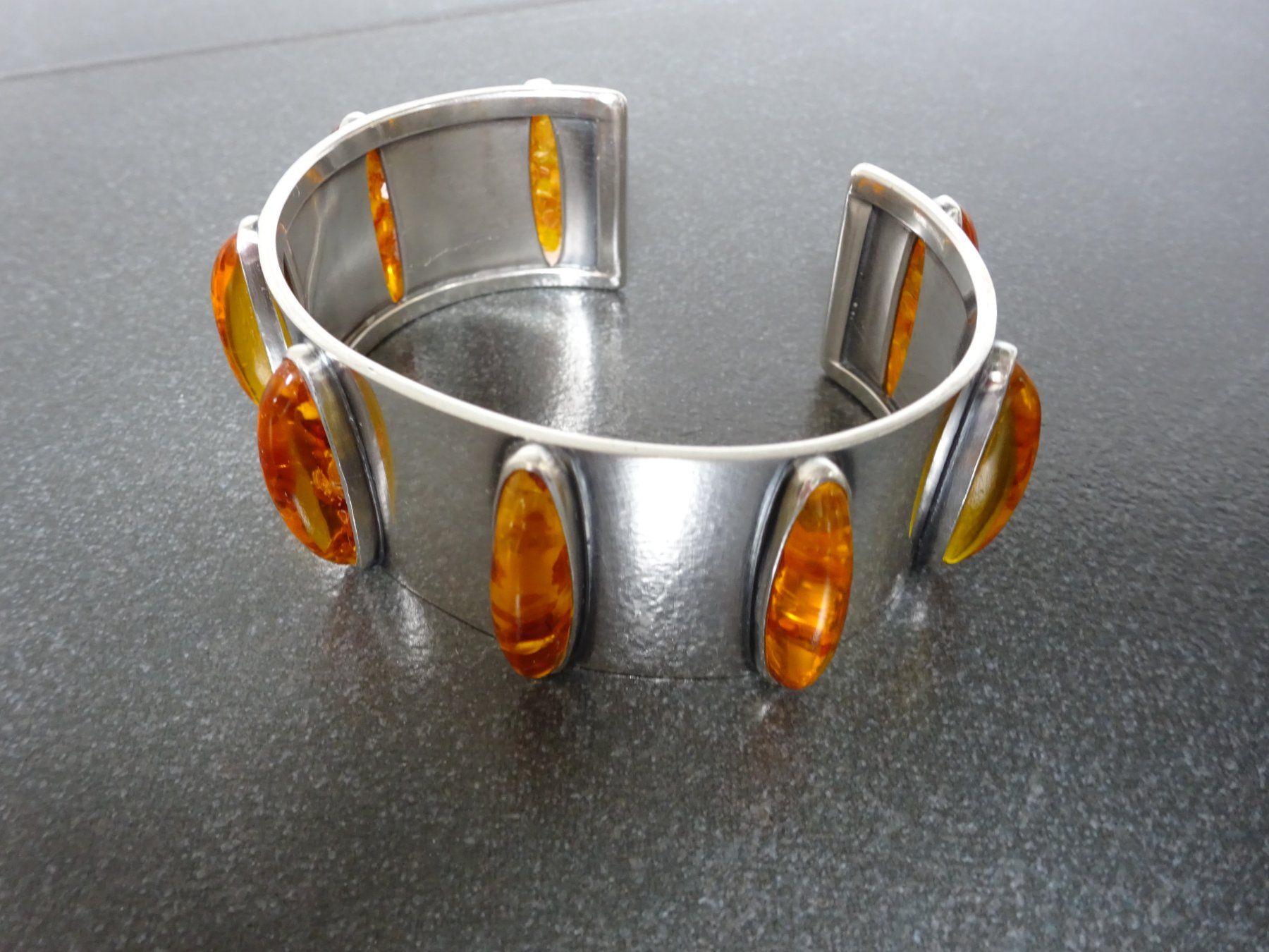 Bracciali & Braccialetti: Armreif Bernstein vom Silberschmied – Usato da Esslingen venduto da FetteSchnecke 4