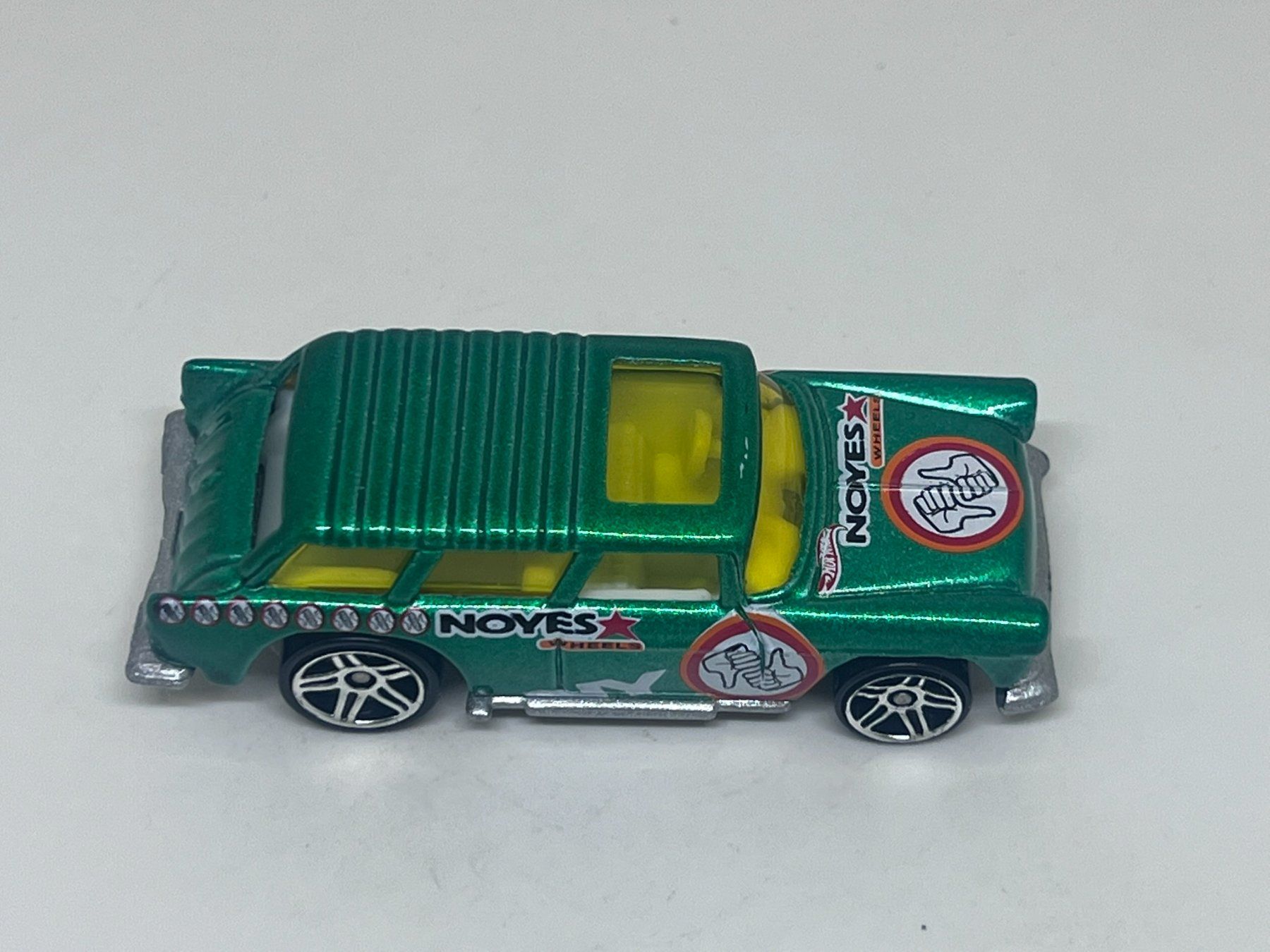 Hot Wheels Modellini d'auto: Hot Wheels Chevy Nomad #499 – Usato da Wildegg venduto da LaaBoutique 1