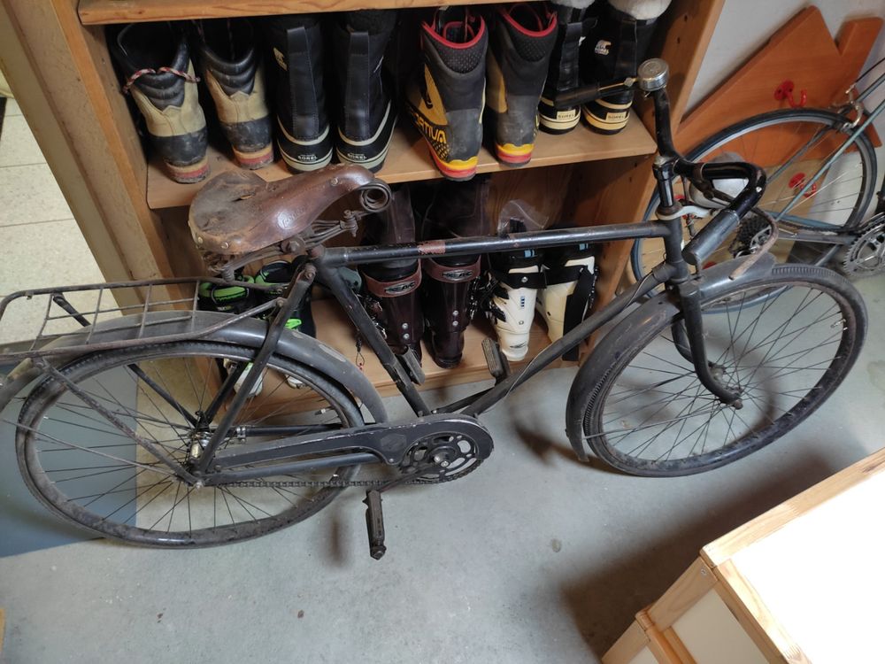 et si vous vous offriez un ancien vélo de facteur reconditionné