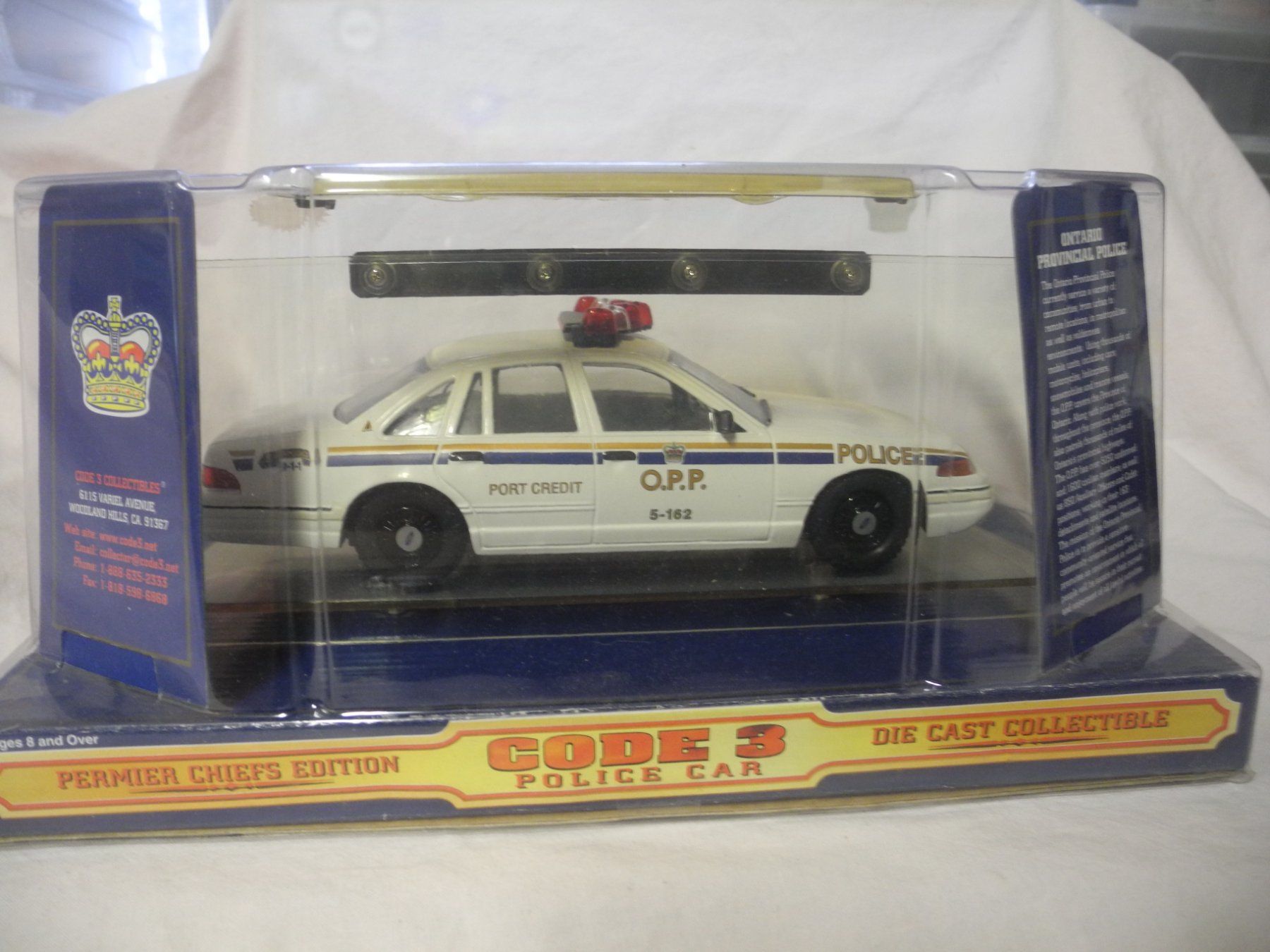 Ford Modellini d'auto: CODE 3  NR. 12470  O.P.P.  FORD POLICE  1:24  MIB – Nuovo e nell'imballaggio originale da Gurtnellen venduto da Murmeli99 4
