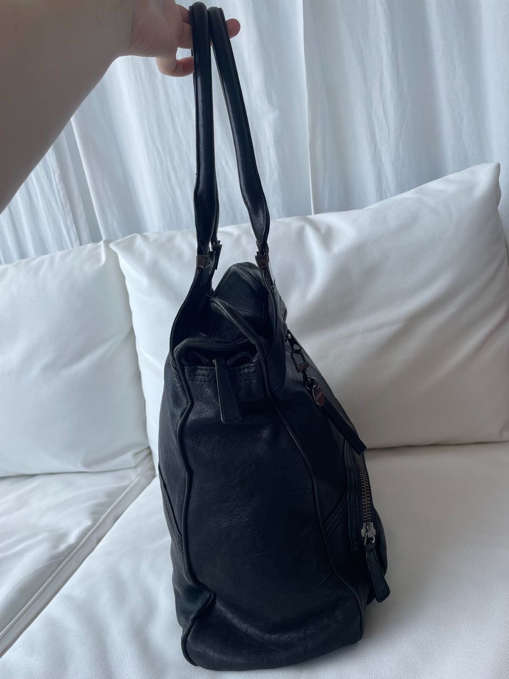 Diesel Taschen für Damen: Diesel Schultertasche aus Leder schwarz – Gebraucht aus Olten von hahnice99 4