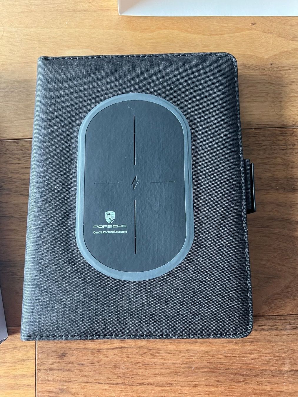 Caricabatterie: New Wireless charging notebook – Nuovo e nell'imballaggio originale da St-Sulpice VD venduto da juhdu 1