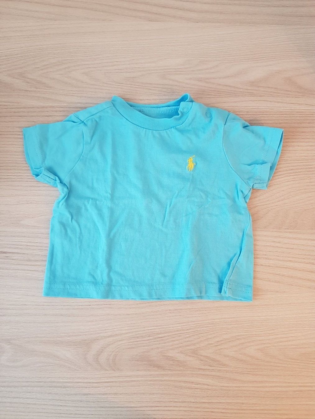 Ralph Lauren Hemden, Tops & T-Shirts: T-shirt gr. 62 Marke Ralph Lauren – Gebraucht aus Inwil von Flower2325