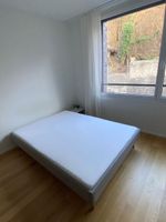 Bettgestell mit Matratze 