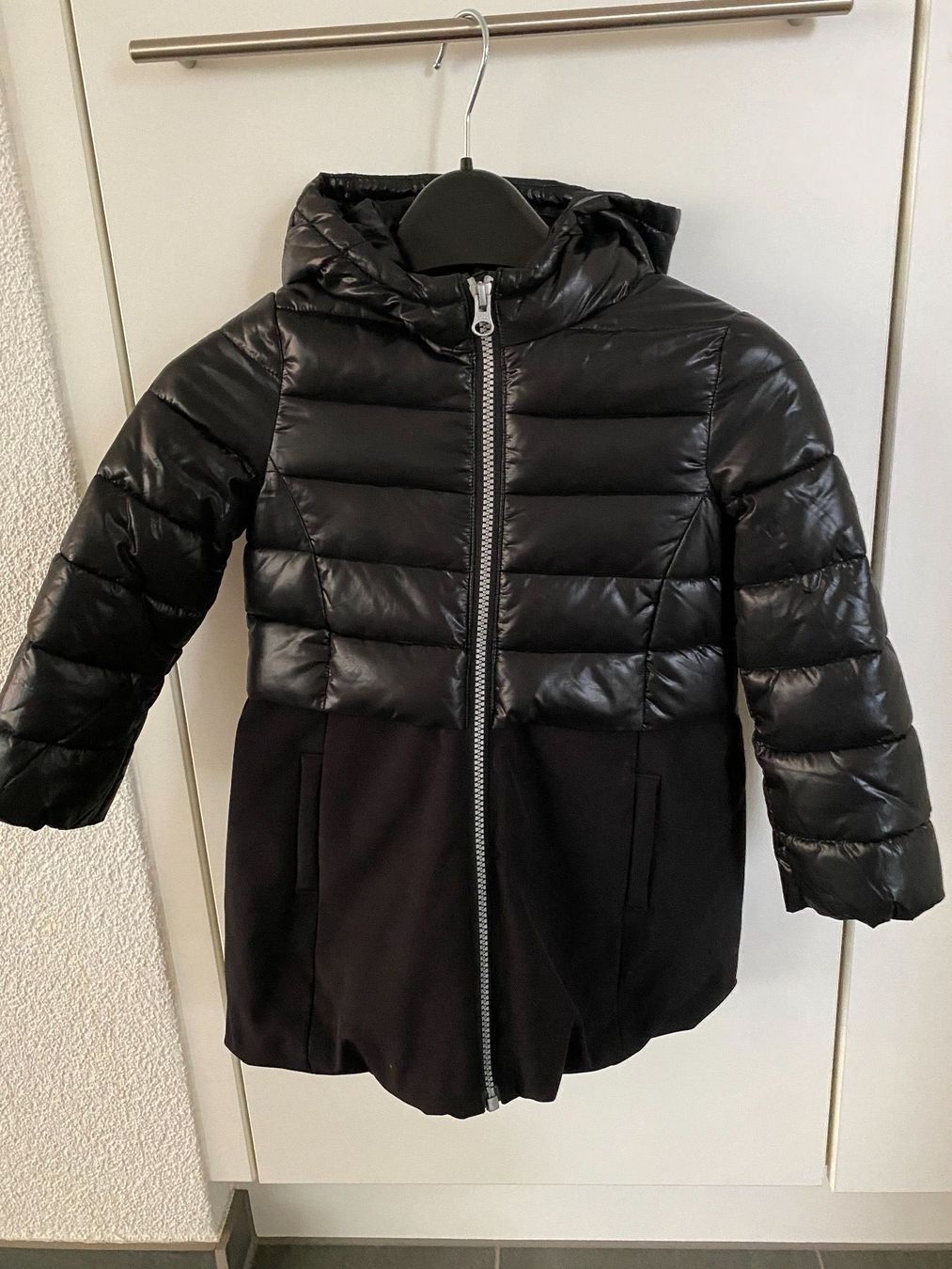 Benetton Vestes & Manteaux: Daunenjacke Benetton – D'occasion à Grenchen par O.r.i.g.