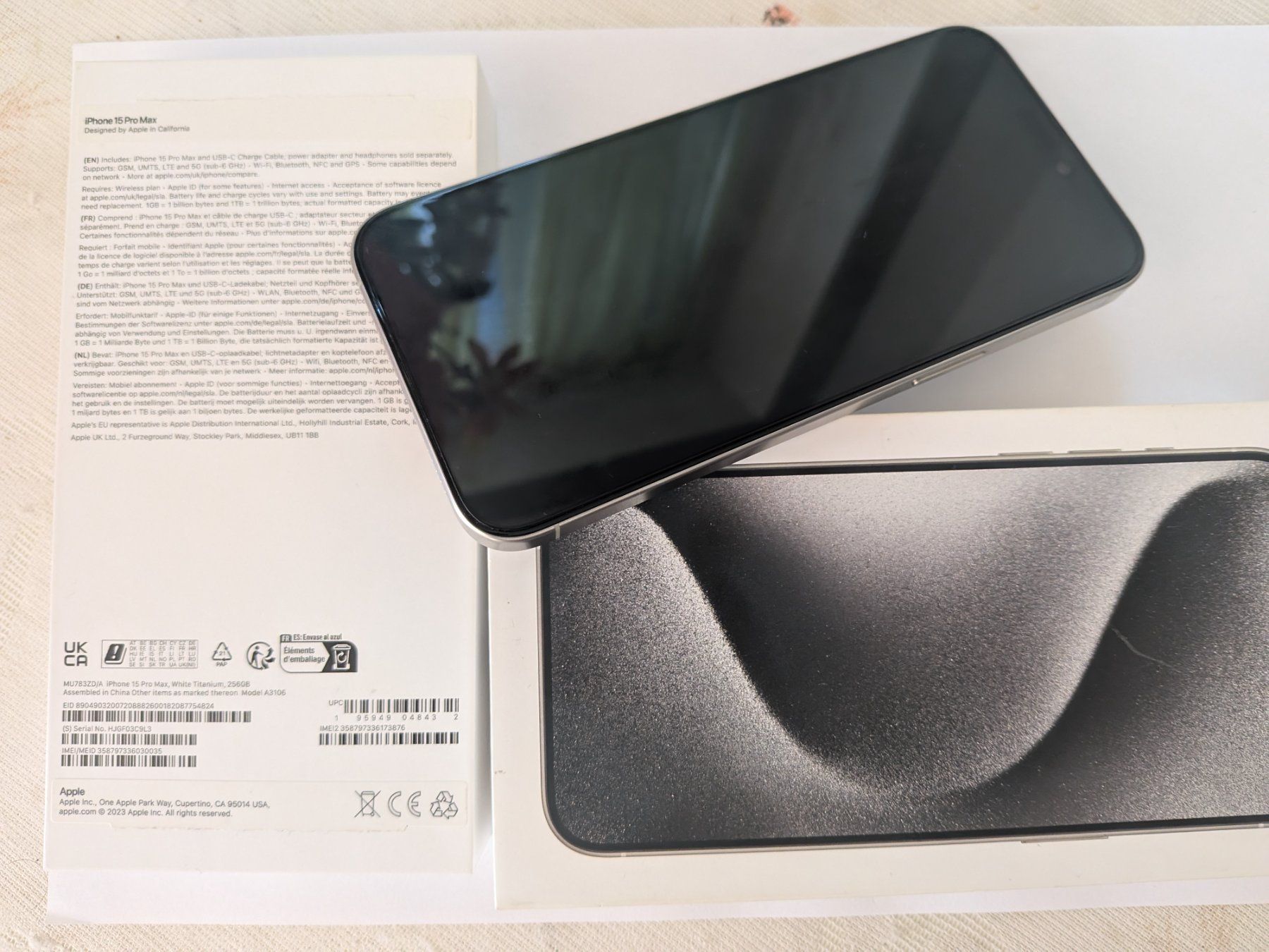 Apple Telefoni cellulari / Smartphones: Iphone 15 pro max 256 GB, blanc titane, comme neuf – Nuovo (secondo la descrizione) da vevey venduto da nicbu 2