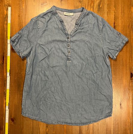Janina Bluse - Grösse 42 - Ideal für den Sommer!