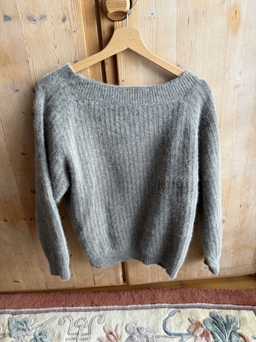 Pullover & Sweatshirts: Wool Sweater size S – Gebraucht aus Zürich von Eb_ 1