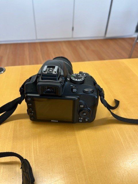Nikon Appareil photo: Nikon D3300 Digitalkamera – D'occasion à Nürensdorf par 2732 2