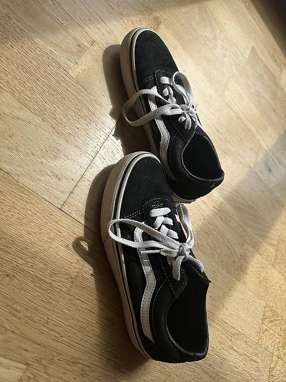 Scarpe per ragazzi: Vans Turnschuhe Gr 35 – Usato da Bannwil venduto da celine24 2