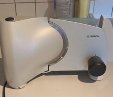 Trancheuse BOSCH blanc bon état