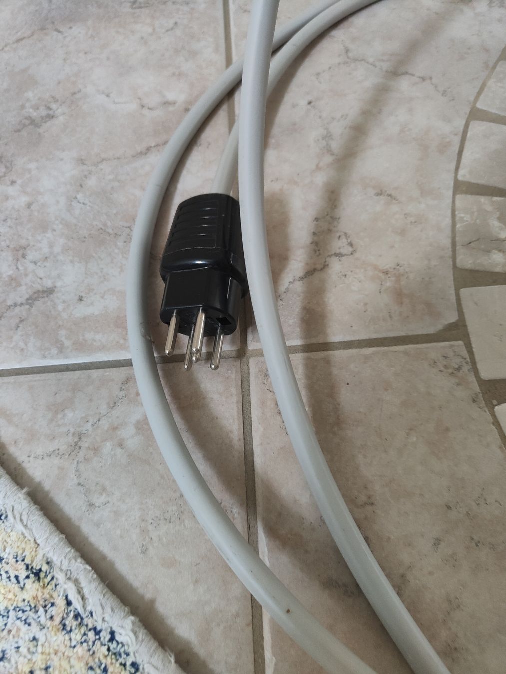Kabel: Verlängerungskabel Stecker Typ 13 - Bastlerobjekt – Gebraucht aus Schlieren von bingo33 1