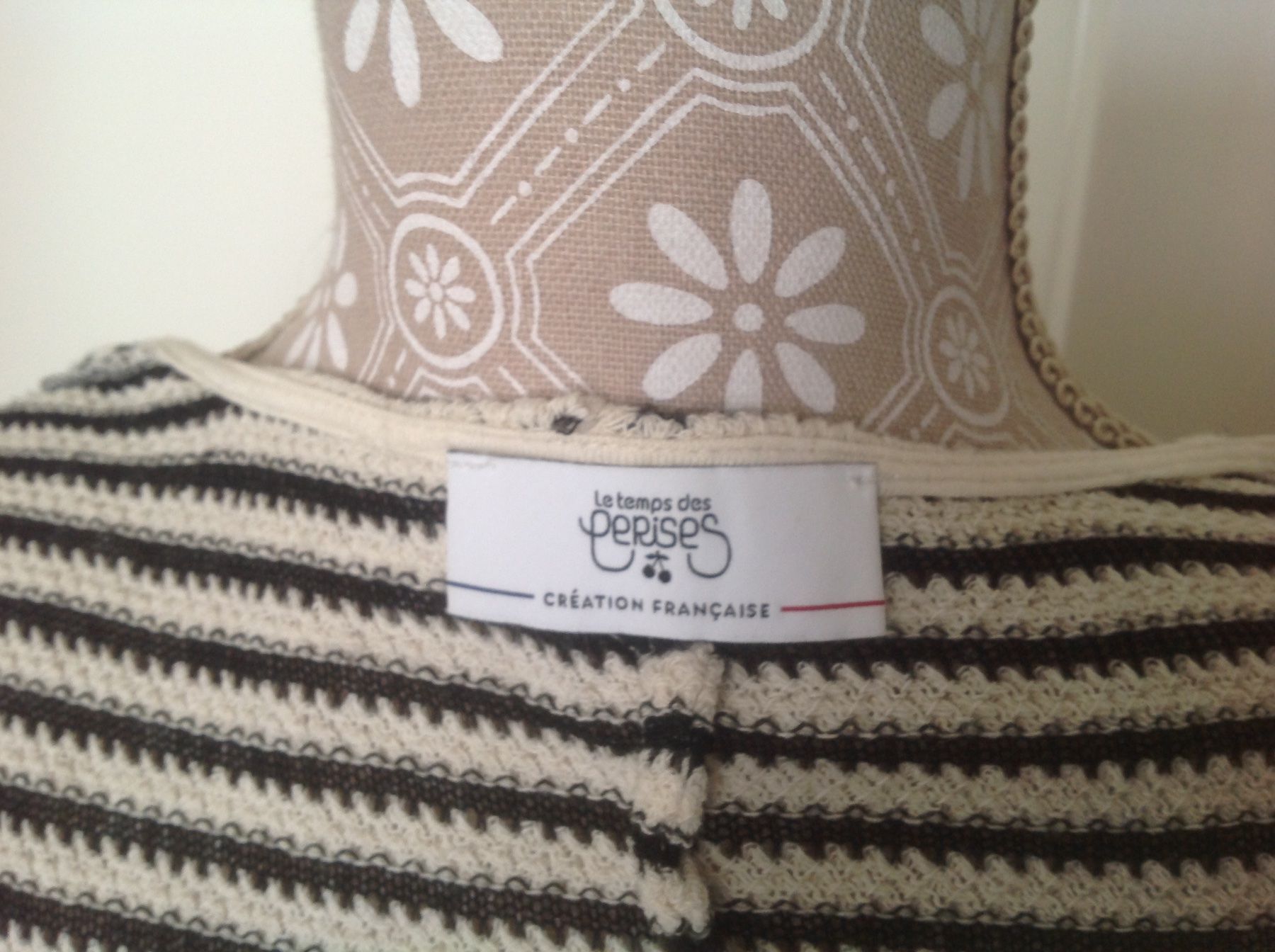 Le Temps Des Cerises Top: Le temps des Cerises - Top - XS – Usato da Sion venduto da accroshoes 4