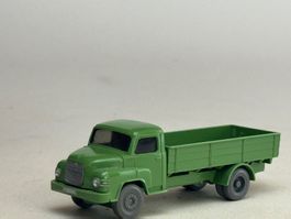 AU- Wiking MAN Pritsche maigrün