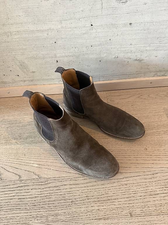 Navyboot Damenschuhe: Navyboot Olive Stiefeletten Gr. 40 – Gebraucht aus Zürich von evital90