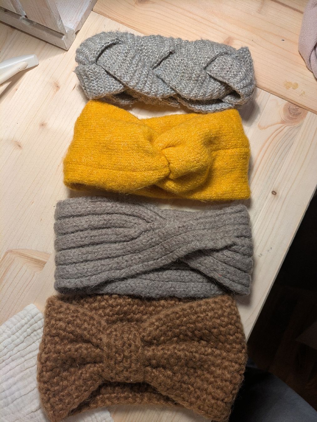 Foulards & écharpes: Diverse Schals und Stirnbänder – D'occasion à Schwyz par Magdalena86 1