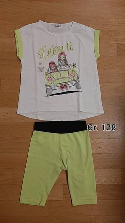 Kleiderset gr. 128 (8 Teile)