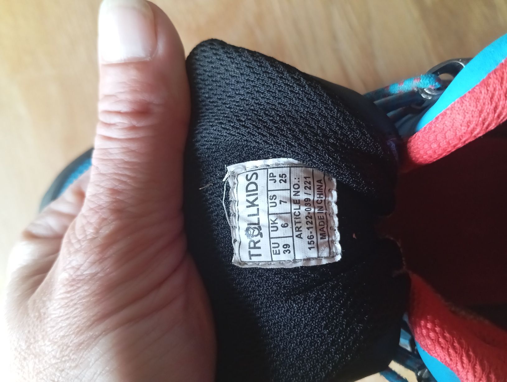 Scarpe per ragazzi: Wanderschuhe Trollkids Gr.39 – Usato da Aeschlen ob Gunten venduto da Cugi 2