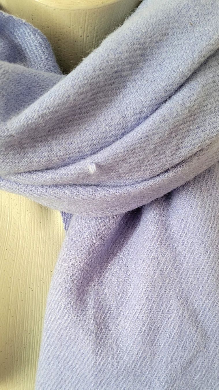Foulard & Sciarpe: Pieces Schal – Usato da Füllinsdorf venduto da Sunnebliemli7 1