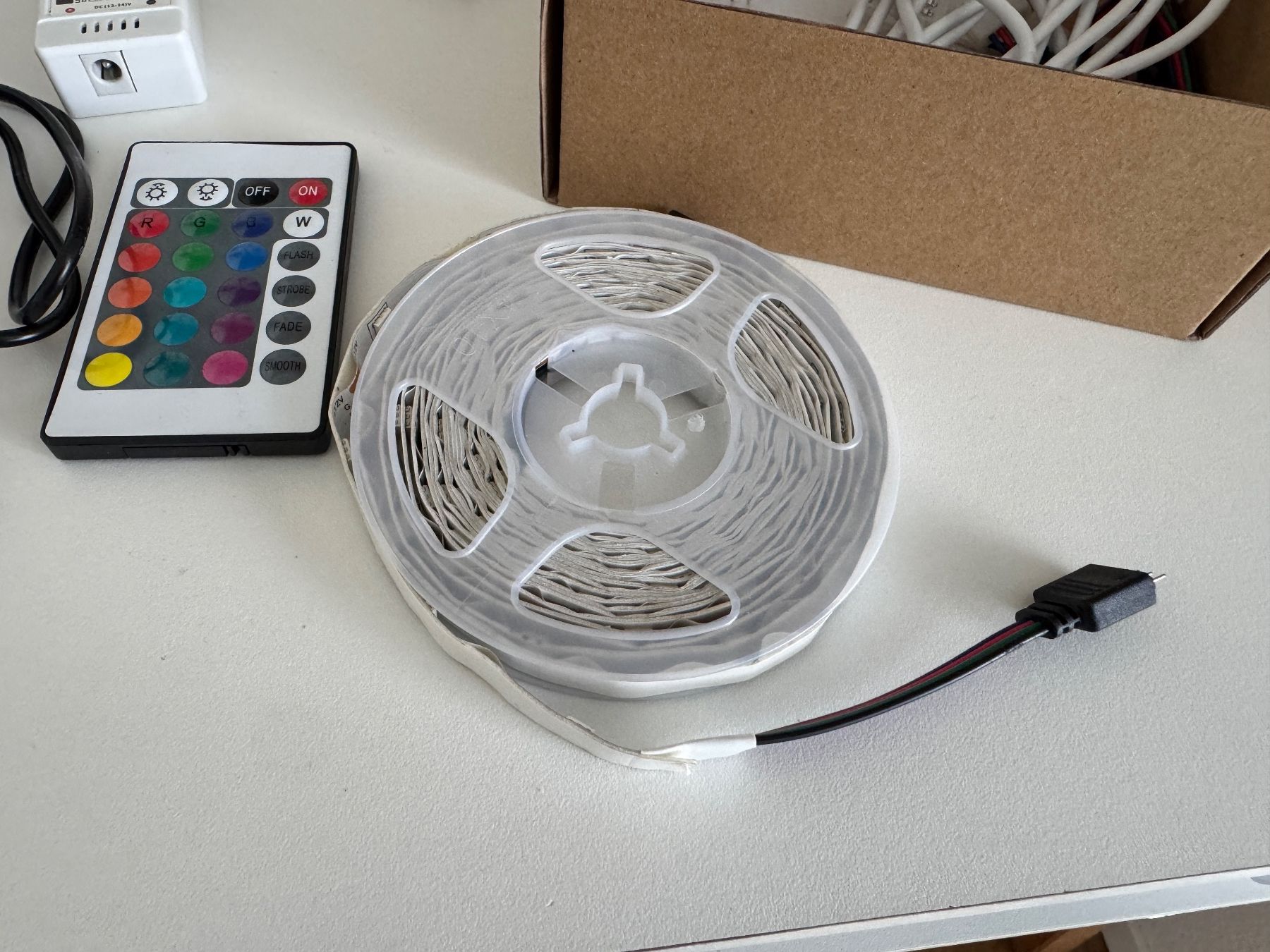 Ghirlande e barre luminose: Arotelicht LED Stripe, Neu, WIFI – Nuovo e nell'imballaggio originale da Sursee venduto da k12g223 2