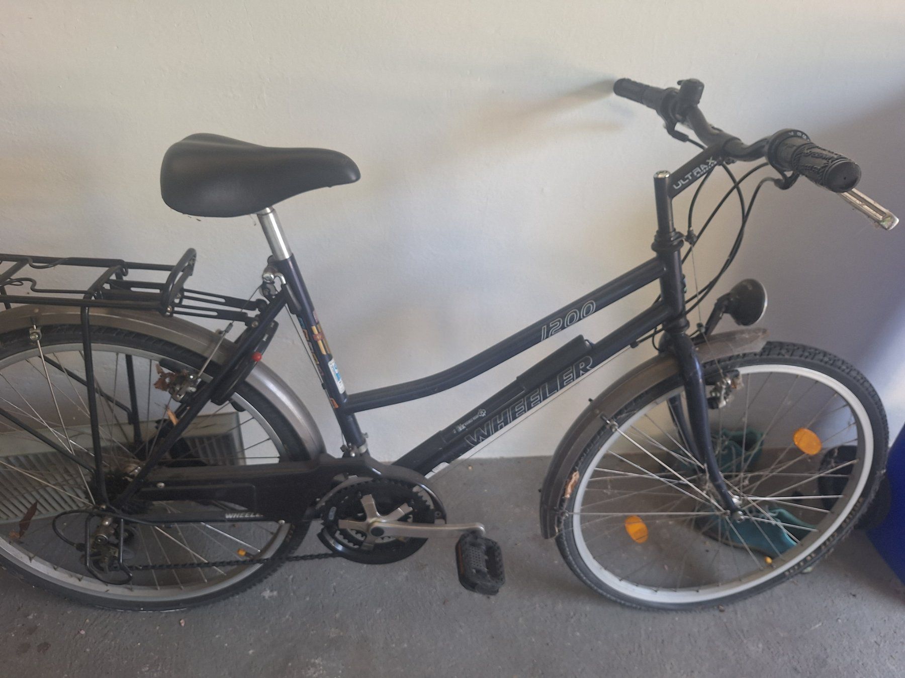 Wheeler Biciclette: Vélo Wheeler 1200 bleu marine – Usato da Liebefeld venduto da frt_qsv2