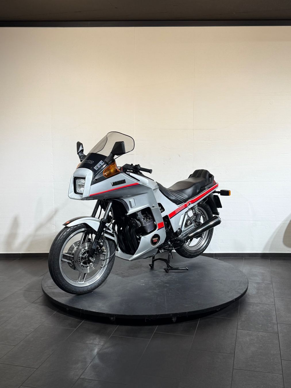 Yamaha Strada: Yamaha XJ 650 Turbo – Usato da Zell LU venduto da .VR46. 1