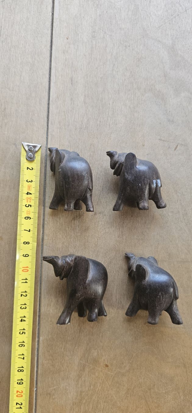 Statuette: 4 Elefanten Figuren Holz  – Usato da Saanen venduto da Steierlein 1