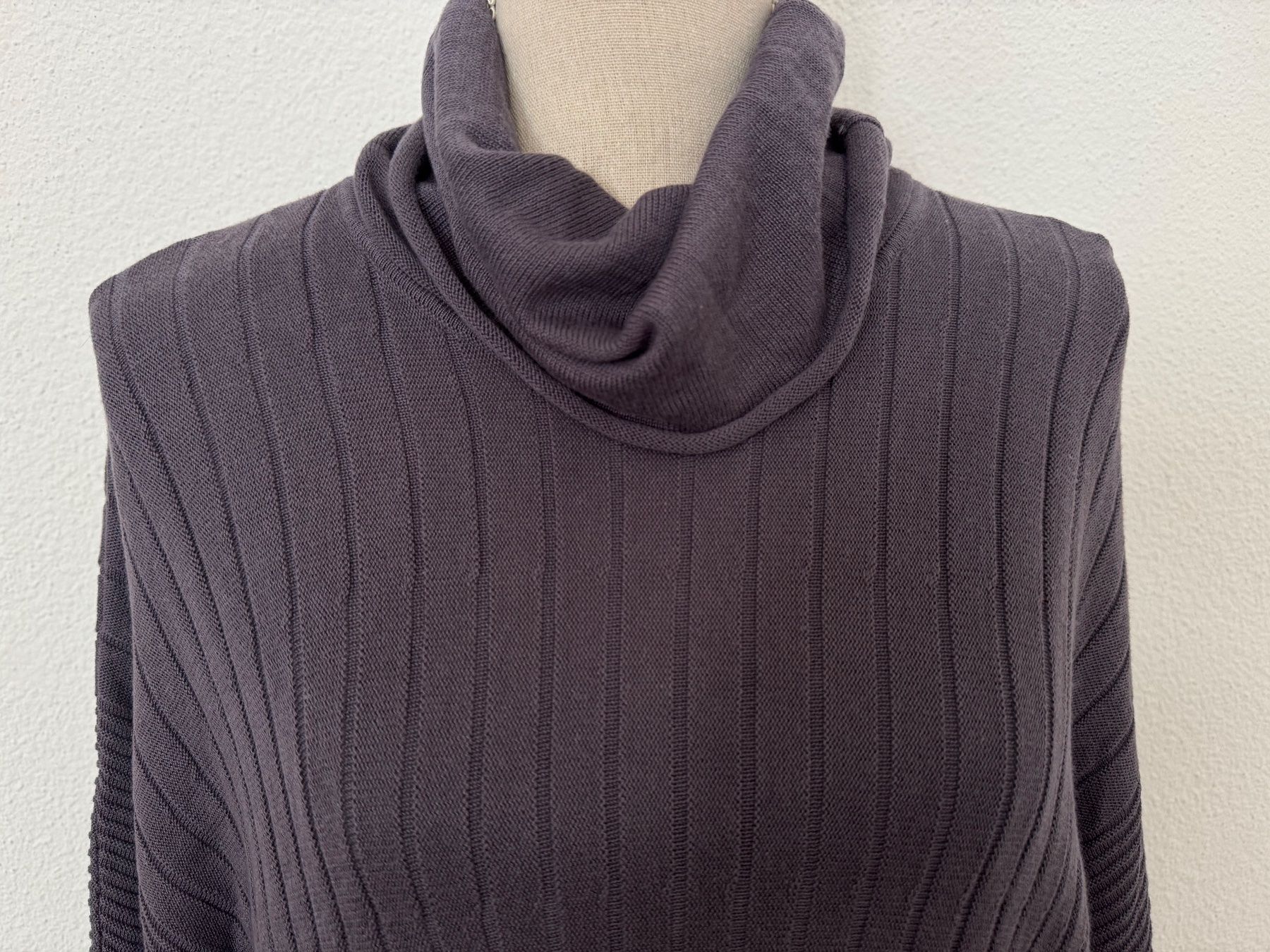 Pullover & Sweatshirts: Pull MYRINE, taille XL, gris, viscose coton – Neu (gemäss Beschreibung) aus Morges von sandy069 1