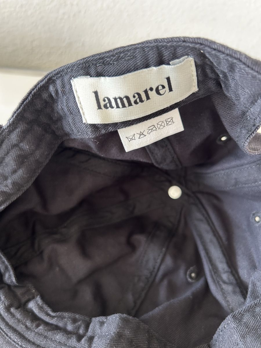Lamarel Copricapi, berretti & cappellini: Lamarel Cap schwarz  – Usato da Zürich venduto da cos_b629 3