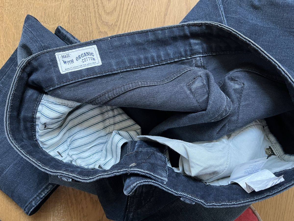 Kings of Indigo Jeans: Kings of Indigo Juno Medium 28/32 – Nuovo e nell'imballaggio originale da Olten venduto da ElGergonito 5