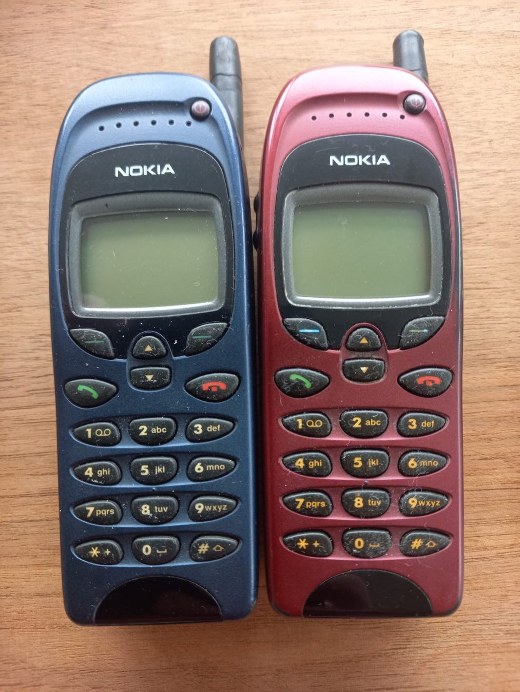 Telefoni cellulari / Smartphones: Diverse Mobiltelefone – Usato da Luzern venduto da den_g6tk 5