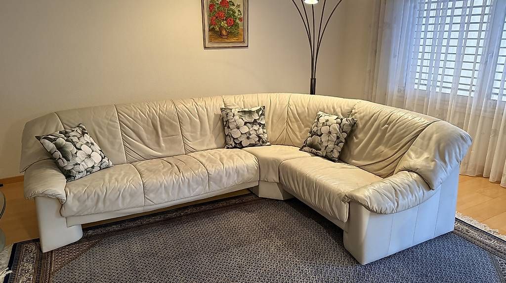 Sofas: Ecksofa – Gebraucht aus Hünenberg von ah0037