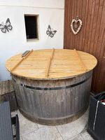 Grosser Hotpot mit Innenwanne