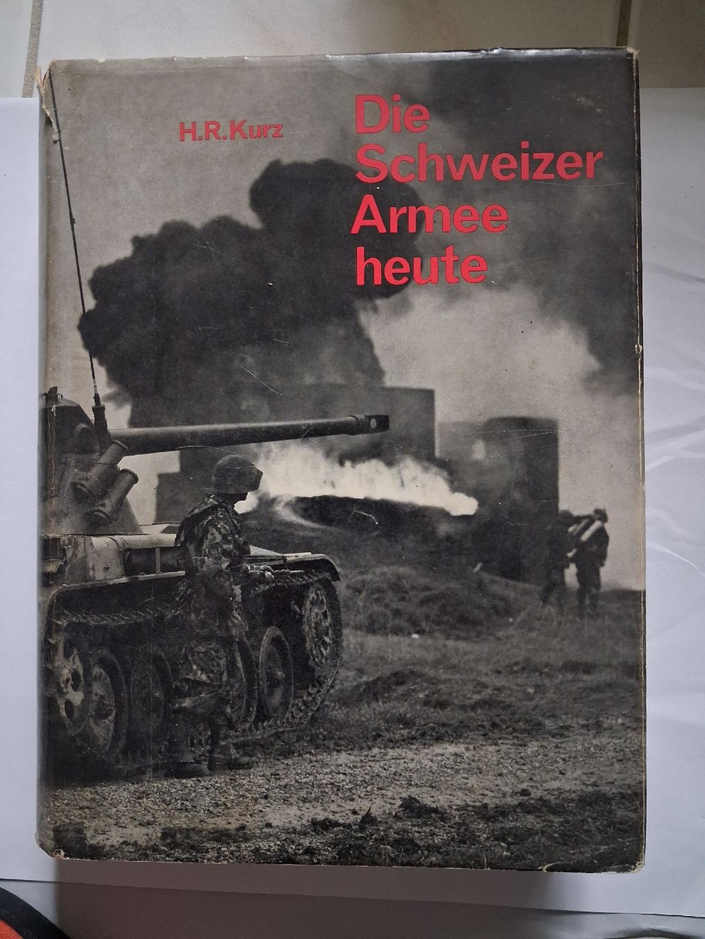 Libri: H.R. Kurz: Die Schweizer Armee heute – Usato da Weiach venduto da Musikmaengu