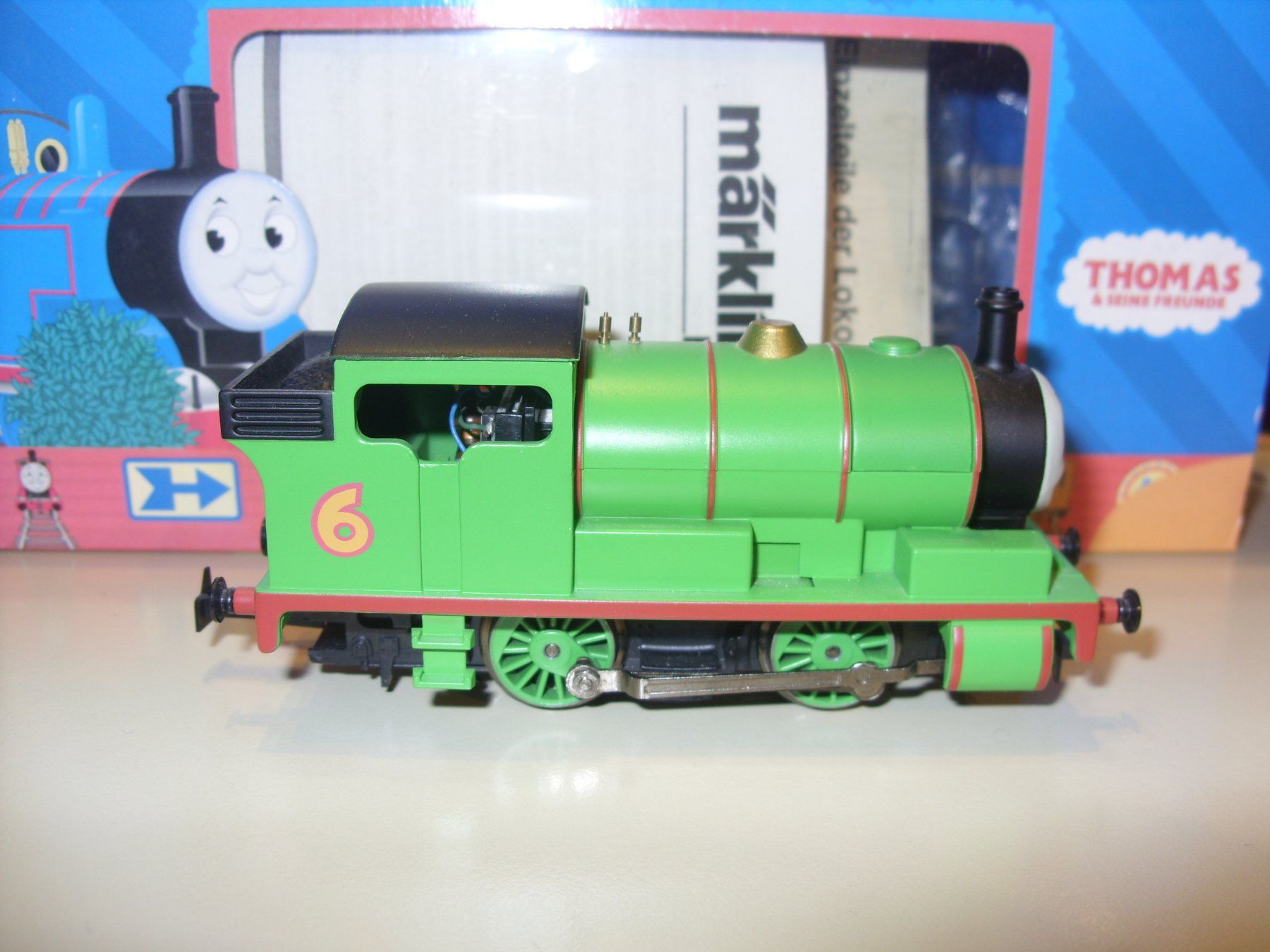 Märklin Modellini di ferrovie: Märklin H0  Percy WS digital plus 2 Wagen – Usato da Untersiggenthal venduto da Gumel50 1