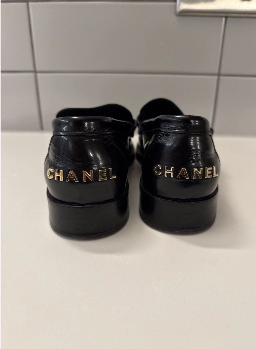 Chanel Scarpe da donna: Chanel Loafers🖤 – Usato da Ennetbürgen venduto da elainelillyyy 2
