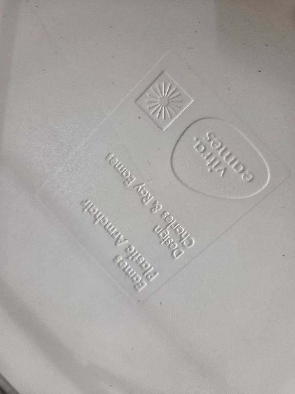 Eames Sedie: Vitra / Eames Plastic Chair / RAR – Usato da Zürich venduto da Lukasz 2
