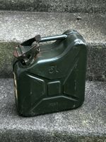 Alter Benzinkanister 5 Lt. aus Blech