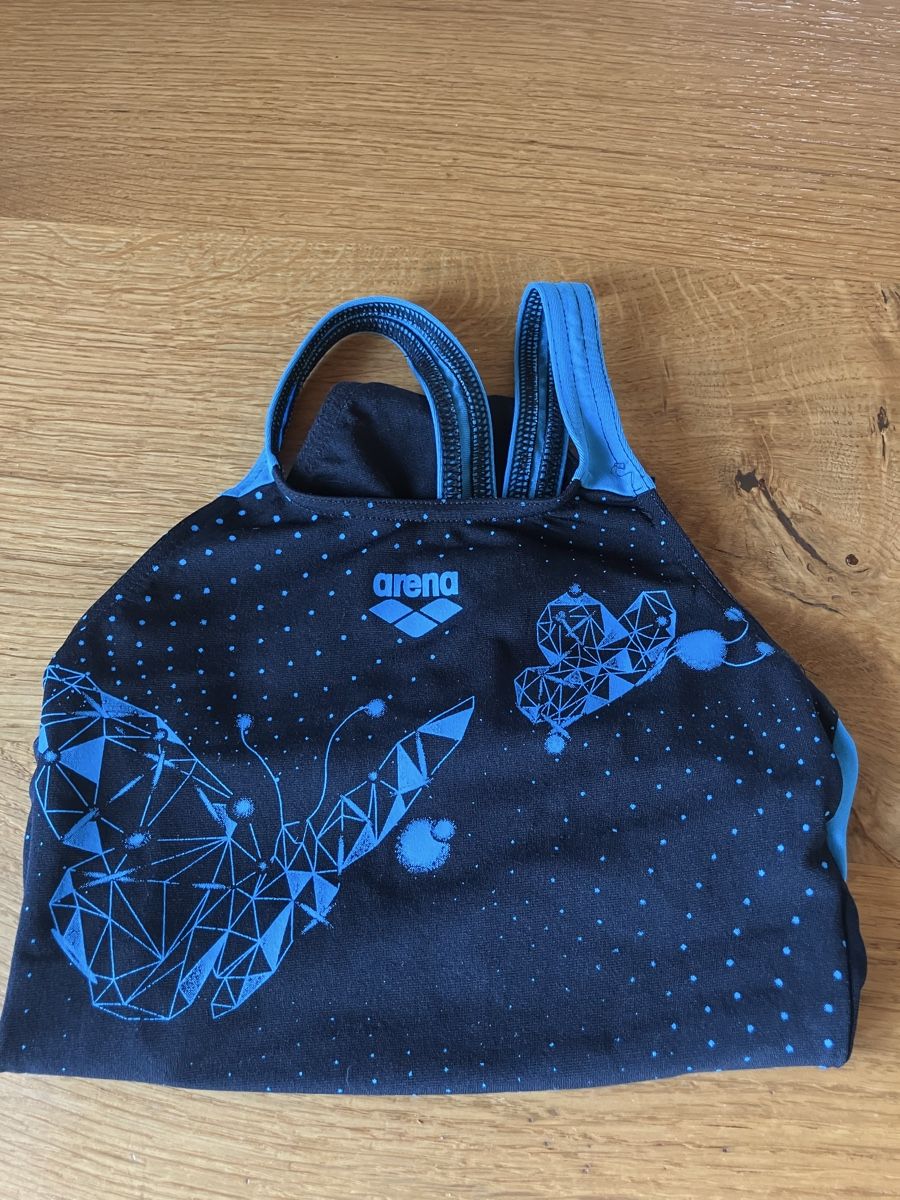 Arena Maillots de bain: Arena Badeanzug Gr. 116 – D'occasion à Oberuzwil par djpiccolo 1