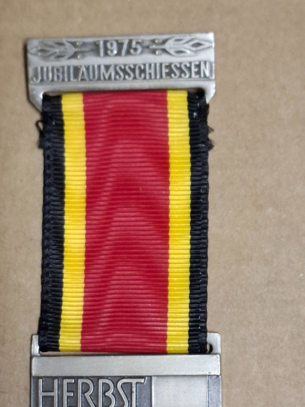 Medaglie: Bümpliz Jubiläum 1975 (D405) – Usato da Schwanden GL venduto da Suvorov 1