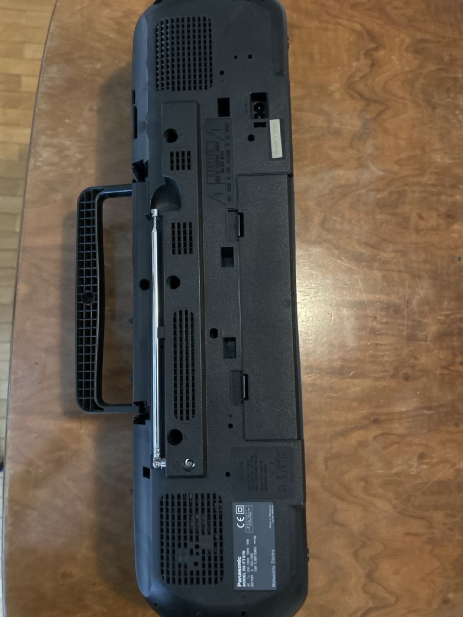 Panasonic Radios: Panasonic RX-FT570 Radio Cassette – Défectueux à Caslano par iguidice01 2
