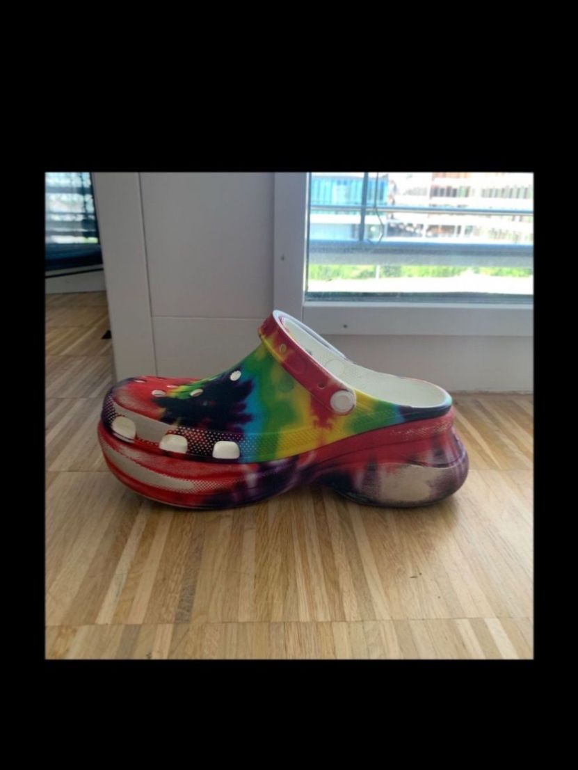 Crocs Scarpe da donna: Platform Crocs Gr.37 – Usato da Schliern b.Köniz venduto da Nikk0tin 2