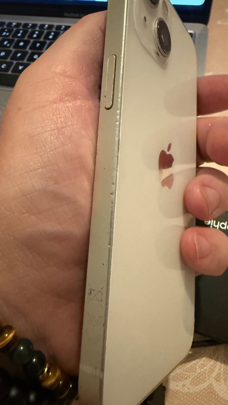 Apple Telefoni cellulari / Smartphones: iPhone 13 -- 128gb -- 79% -- working – Usato da Le Vaud venduto da bob_dung 3