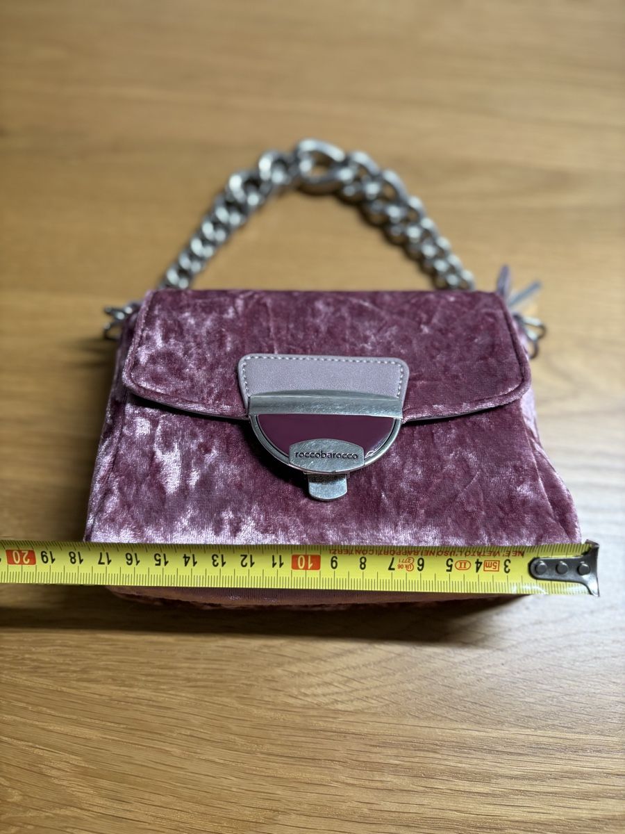 Autres vêtements & accessoires: borsetta rosa in velluto “Roccobarocco con catena – D'occasion à S. Antonino par LIKA91 3